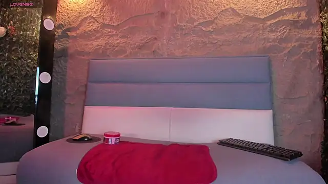 milenahot  69 online show from February 5, 11:26 am