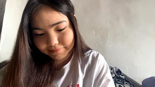 Snapshot of MollyAsian chatting on January 11, 8:08 am MollyAsian online show from January 11, 8:08 am