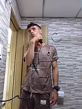 torvyHot online show from April 11, 8:13 pm