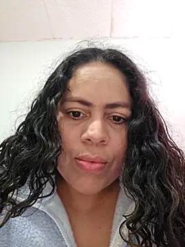 Snapshot of _Zhamira chatting on February 6, 3:59 pm Zhamira online show from February 6, 3:59 pm