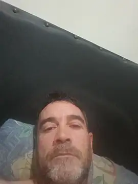 Snapshot of Porlassombras chatting on January 12, 3:56 am Porlassombras online show from January 12, 3:56 am