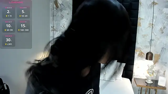 Snapshot of emily_clarkk_ chatting on February 24, 7:45 pm emily clarkk online show from February 24, 7:45 pm