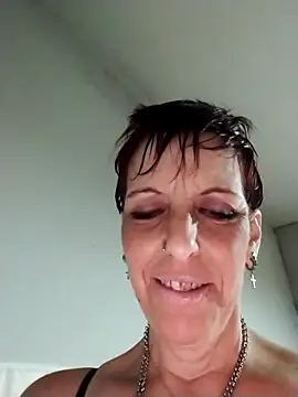 Juguetonafogosa5 online show from February 8, 6:22 pm