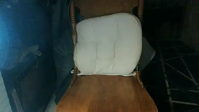 Snapshot of 2flimsy chatting on February 22, 3:51 am 2flimsy online show from February 22, 3:51 am