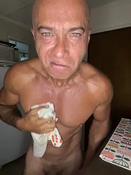 Snapshot of dogfrota chatting on February 25, 2:37 pm dogfrota online show from February 25, 2:37 pm