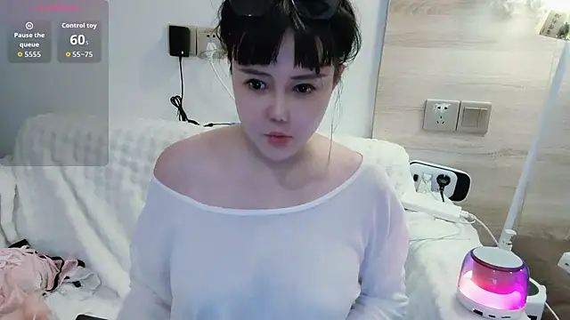 Mia-zhan online show from March 26, 9:42 pm