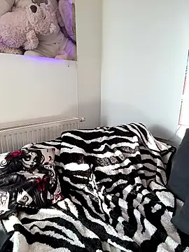 Snapshot of gabi-milf chatting on January 12, 8:08 am gabi-milf online show from January 12, 8:08 am