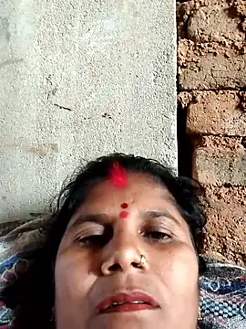 Snapshot of Hot_di97 chatting on February 15, 7:51 am Hot di97 online show from February 15, 7:51 am