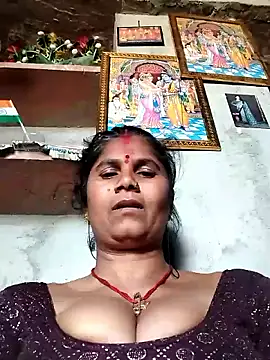 Hot di97 online show from March 31, 8:59 am