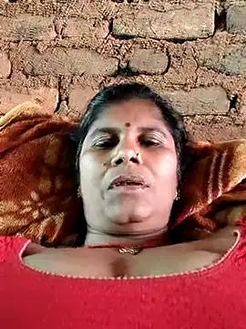 Hot di97 online show from April 15, 2:51 am