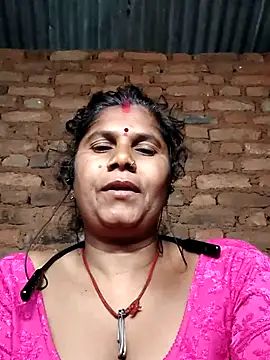 Hot di97 online show from April 17, 10:57 pm