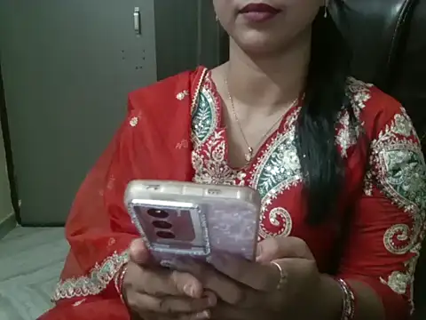 Snapshot of Adaa7 chatting on June 23, 5:33 pm Adaa7 online show from June 23, 5:33 pm