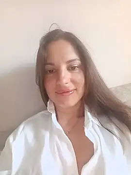 She-Moon online show from July 6, 6:10 am
