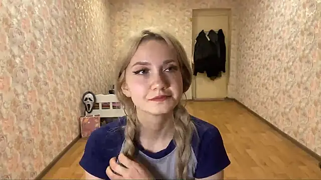 BerneiiceNases online show from January 17, 3:17 pm