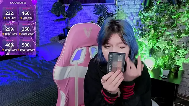 Snapshot of Ashley_Veil chatting on February 20, 9:04 pm Ashley Veil online show from February 20, 9:04 pm