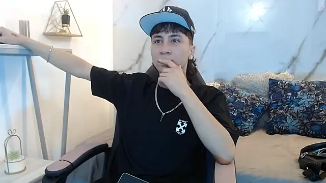 XanderGrey8 online show from March 27, 7:02 pm