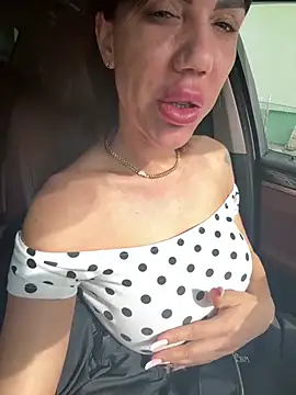 Snapshot of Missolevelvet chatting on February 26, 10:47 am Missolevelvet online show from February 26, 10:47 am