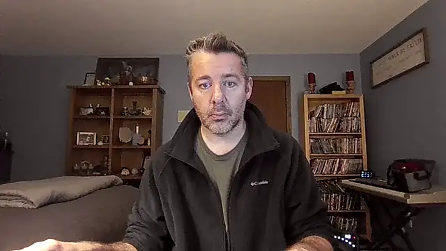 chrisw8140 online show from January 18, 12:25 am