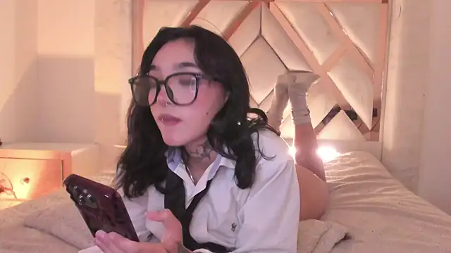 iriis online show from June 10, 12:44 am