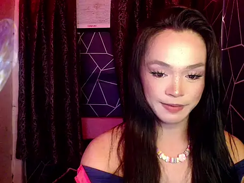 Snapshot of mariadeluxe chatting on May 29, 1:31 pm mariadeluxe online show from May 29, 1:31 pm