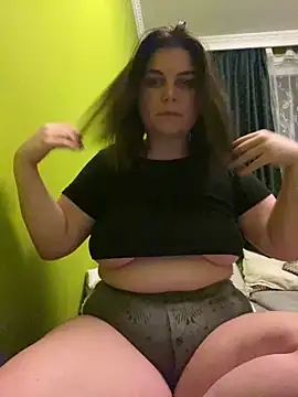 Snapshot of ShappireJoy chatting on February 9, 10:47 pm ShappireJoy online show from February 9, 10:47 pm