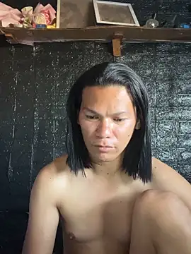 HugeAgatha online show from March 14, 11:10 pm