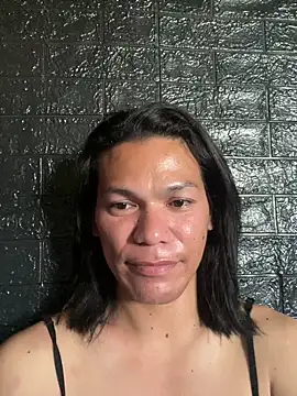 HugeAgatha online show from April 2, 11:13 pm