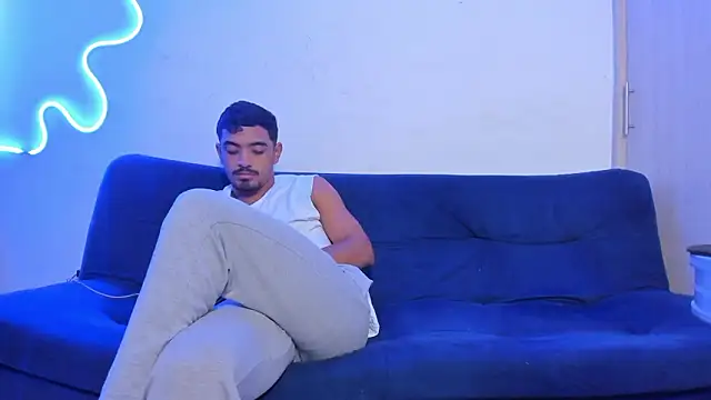 Snapshot of valeria_huston chatting on February 2, 7:12 pm valeria huston online show from February 2, 7:12 pm