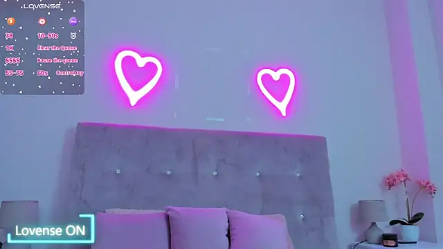 kaylakitty  online show from January 14, 7:03 am