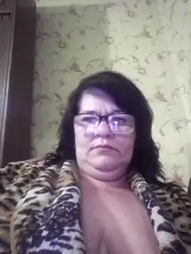 NysiOlsen online show from April 7, 5:35 pm