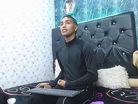 emersson sex18 online show from January 13, 2:22 pm