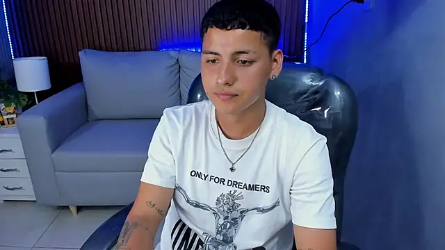 Liam9  online show from March 7, 3:58 am