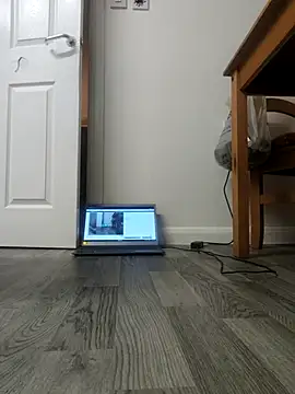 Snapshot of That_Guy_99 chatting on January 12, 11:54 pm That Guy 99 online show from January 12, 11:54 pm