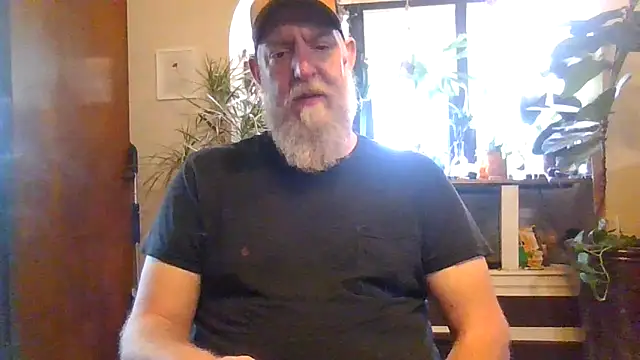 Moeblick online show from April 3, 5:55 pm