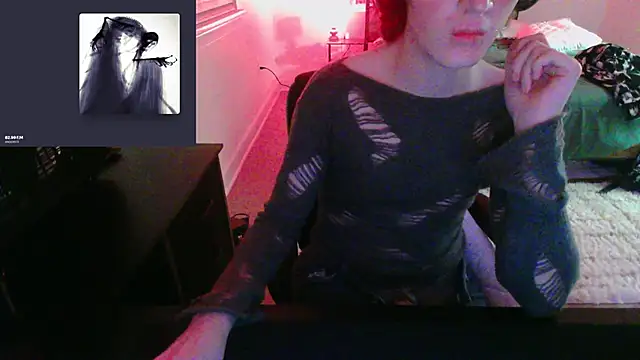 huntress18 online show from January 13, 1:55 am