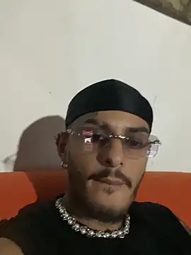 liyamjunior online show from February 26, 2:21 am