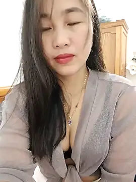 Snapshot of MaiNgoc_sexy chatting on March 18, 10:57 pm MaiNgoc sexy online show from March 18, 10:57 pm