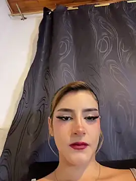 ivy-777 online show from March 27, 1:11 am