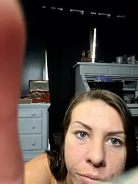 tastemecaroline online show from February 14, 2:58 pm