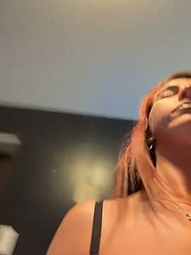 tastemecaroline online show from March 1, 7:38 pm