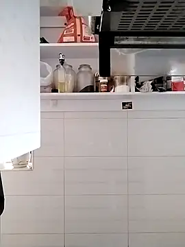 niiix 01 online show from March 25, 6:47 pm