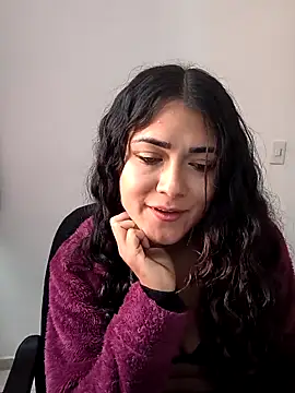 Freyarosse online show from February 9, 2:54 pm