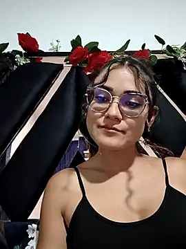 Freyarosse online show from February 18, 11:01 pm