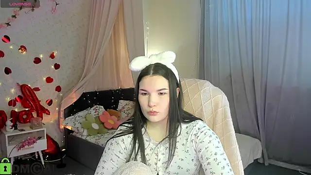 Mira Silk online show from February 28, 3:51 am