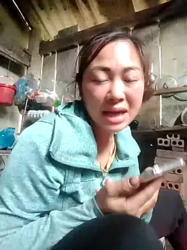 out-lustt online show from March 14, 9:48 am