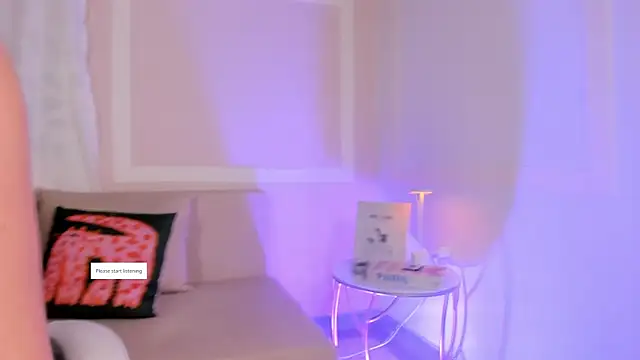 liaamoon  online show from April 11, 12:20 pm