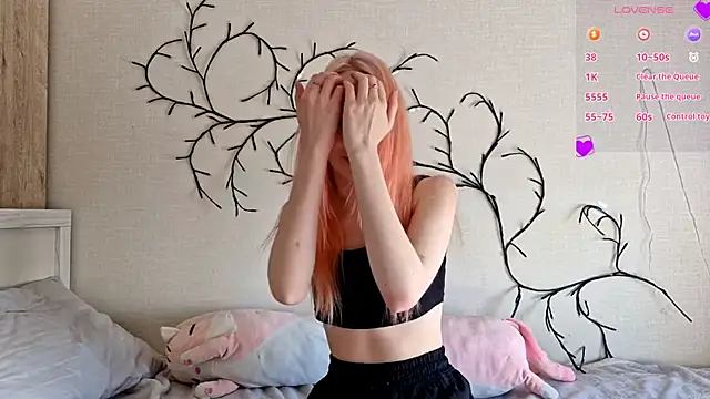 MisaMew online show from February 11, 10:42 am