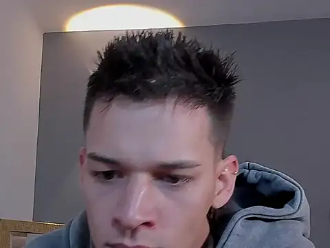 Snapshot of DrakeCarter chatting on February 11, 1:21 am DrakeCarter online show from February 11, 1:21 am