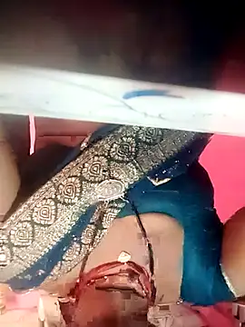 Snapshot of Roshni5050 chatting on June 15, 6:48 am Roshni5050 online show from June 15, 6:48 am