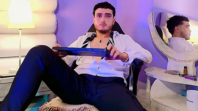 Snapshot of Salvattore_Muller chatting on February 1, 7:07 am Salvattore Muller online show from February 1, 7:07 am